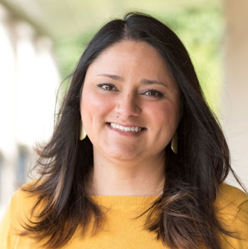 Meet your Posher, Iliana